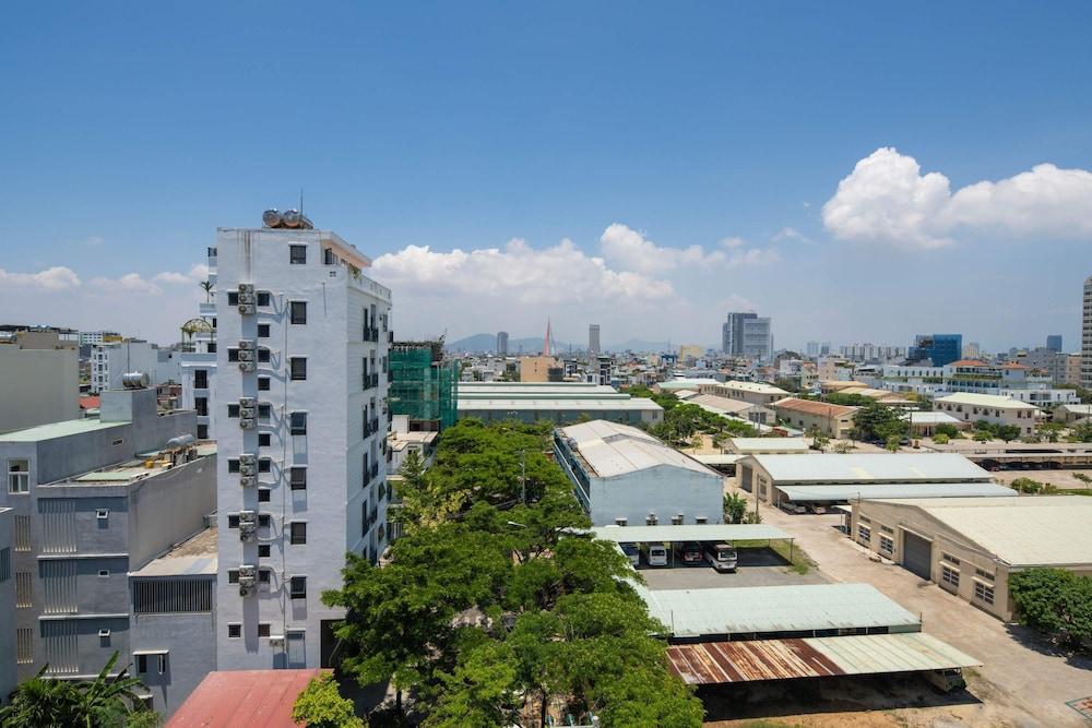 Platinum Danang Hotel Exteriör bild